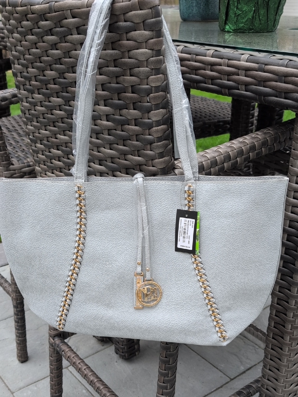 Badgley Mischka NWT Decorative Chain Tote. Light Gray Vegan Leather